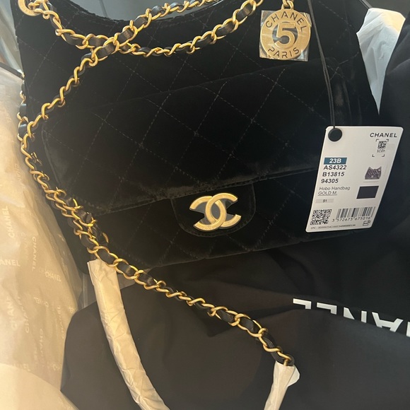 chanelgirl326